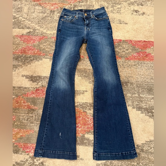 sevens - Picture 2 of 3